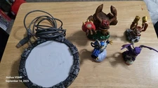 Activision Skylanders Giants LOT of 4 Figures Orange Base And Portal (Tested)