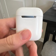 2nd Gen AirPods Bluetooth In-Ear Earbuds Double White with Charging Case