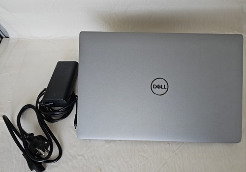 Dell Latitude 5420 14" i7-1165G7 2.8GHz 16GB RAM 512GB SSD Win 11 Pro - Picture 2 of 3