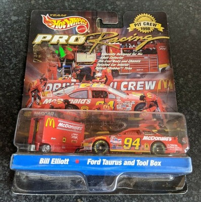 1998 Hot Wheels Pro Racing - Pit Crew Ford Taurus and Tool Box | eBay