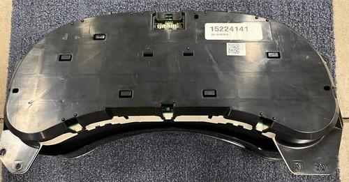 GMT800 Gauge Cluster - Picture 4 of 5