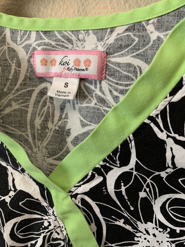 Koi Kathy Peterson Women’s Scrub Top Sz Small S Set Of 2 Shirts Medical Nurse - Picture 5 of 6