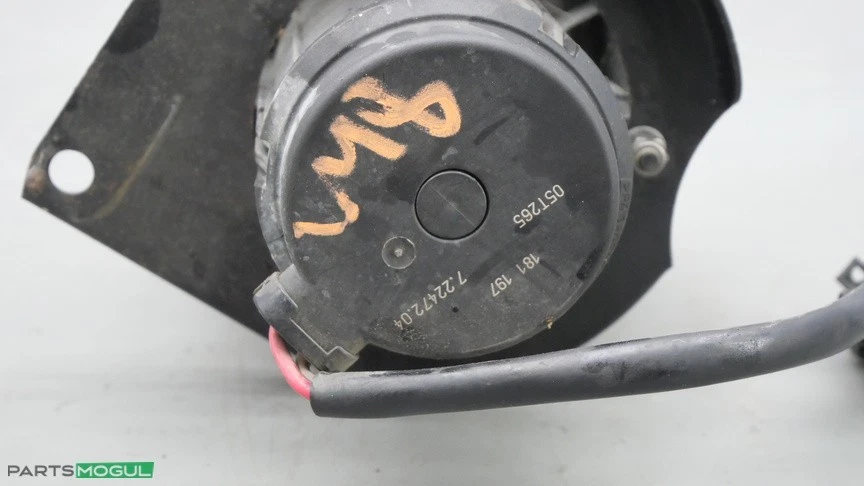 Bomba de inyección de aire secundaria Maserati Quattroporte M139 2003-2012 181197 OEM Foto 4 de 4