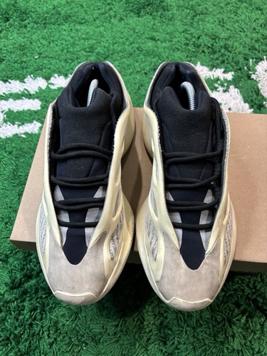 Größe 10,5 - Adidas Yeezy Boost 700 V3 Azael - Bild 2 von 13