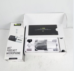 NEW MV7 White XLR Podcasting Dynamic Microphone White US