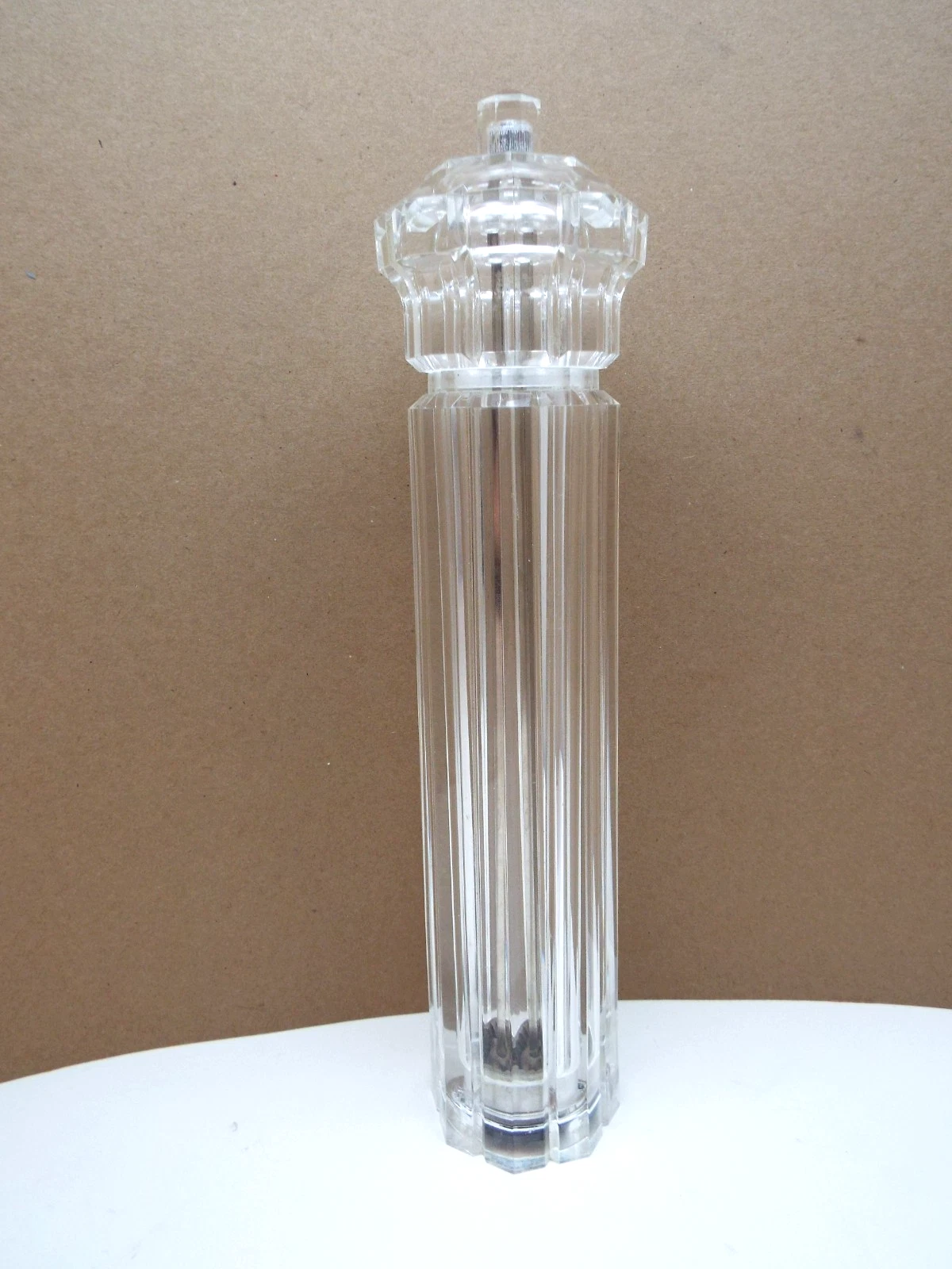 OLDE THOMPSON ACRYLIC / LUCITE RETRO STYLE PEPPER MILL GRINDER - MADE IN U.S.A.