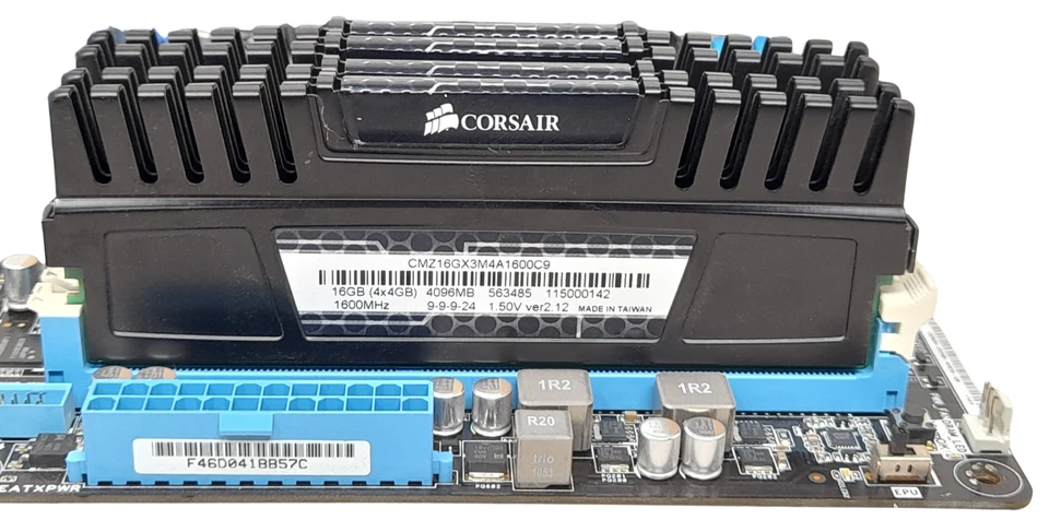 ASUS P8P67 PRO i5-2500K 16GB Corsair Vengeance DDR3 Motherboard CPU RAM Bundle - Image 4 of 4