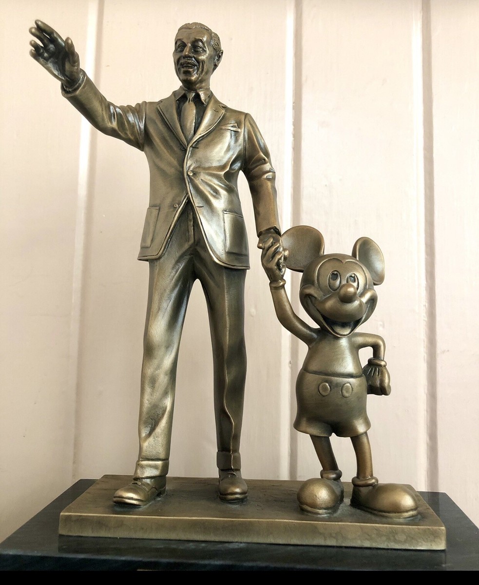 Rare Disney Cast Member Partners In Excellence Award Statue Walt - Main Image