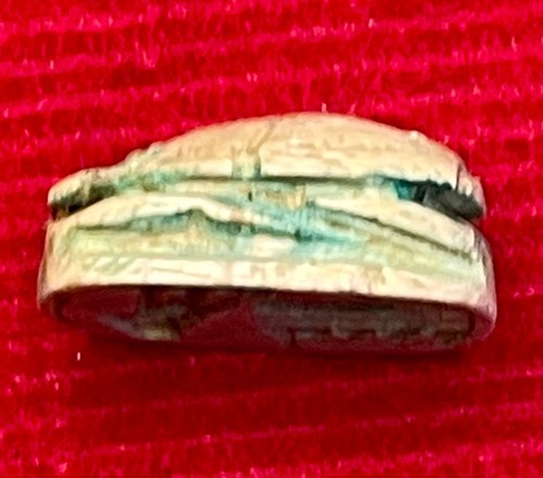Ancient Egyptian Scarab Seal – Inscribed Faience – 2.11g – c.1800–1550BC - Foto 3 di 6