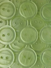 SIZE 30L - 3/4", SHIMMER BUTTON, MINT, 1 DOZEN, SHINY FINISH, FREE SHIPPING USA