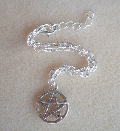 Pentagram Charm Silver Plated Chain Bracelet - Wicca Magic Pagan Witch Goth - Picture 5 of 6