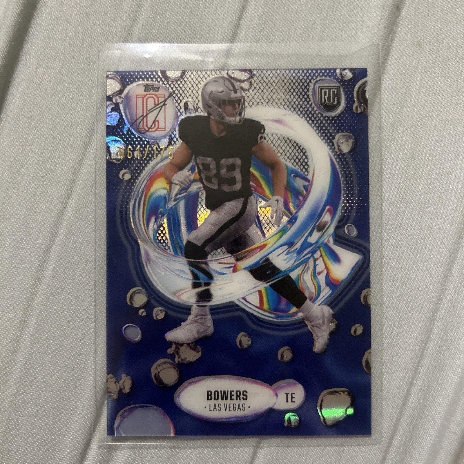 2024 Topps Signature Class Brock Bowers F-6 Fluidity Indigo 40/175 Rookie Card