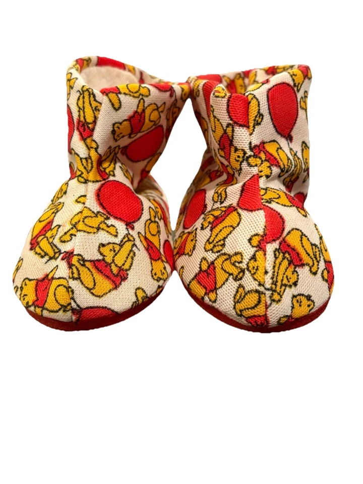 Zapatillas Disney Winnie The Pooh Vintage Niño Pequeño Talla 7 Usadas en Excelente Condición Foto 2 de 4