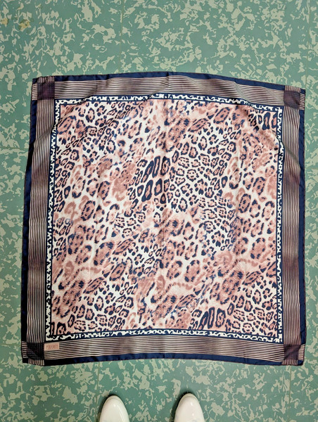 Piramit Kopftuch Halstuch Hijab Esarp (Eşarp)