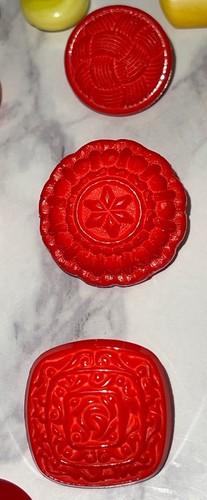 Sewing & Crafting Fancy Vintage Plastic Buttons Lot J-67 - Picture 7 of 18