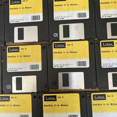 Lotus SmartSuite Smart Suite 3.0 for Windows 1994 Vtg 24 Disks Set Untested - Picture 6 of 13