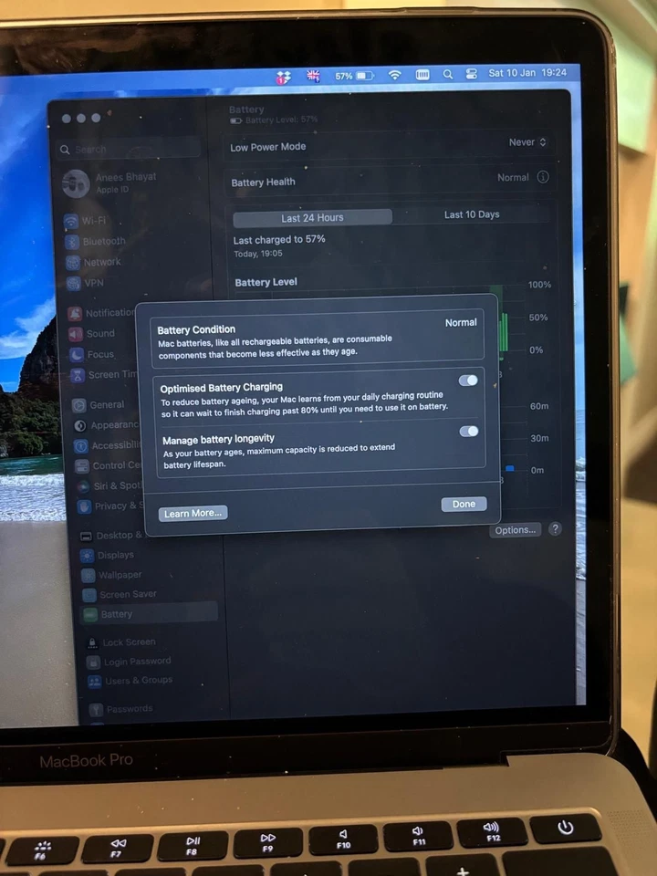 Apple MacBook Pro i5 2.3ghz 13in 2017 128gb SSD 8gb RAM Used Excellent Condition, photo 4 of 4