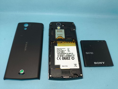 Sony Ericsson Xperia Ray ST18i Unlocked Mobile Phone - Picture 5 of 5