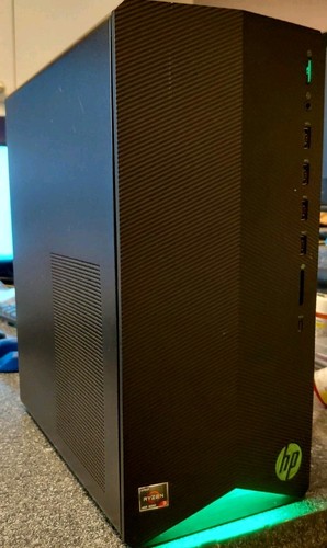 Desktop da gioco HP Pavilion TG01-1xxx AMD Ryzen 3 32 GB di RAM
