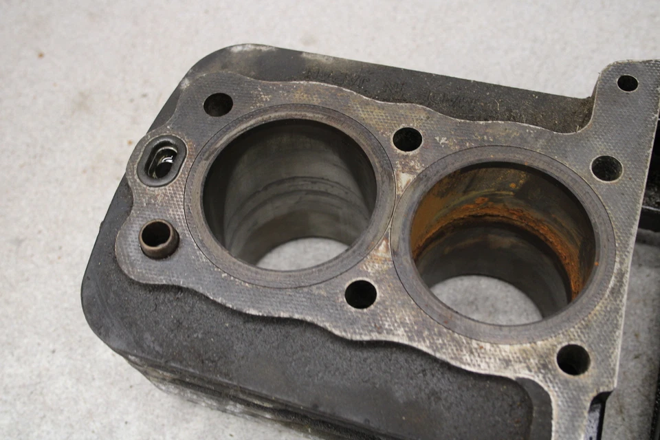 1982 Kawasaki KZ550A Sports двигатель верхний конец цилиндры 0453.kw - Изображение 3 из 4