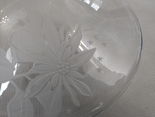 Etched Floral Poinsettia Clear Glass Design Wine Decanter Vase Christmas Holiday - Picture 5 of 7