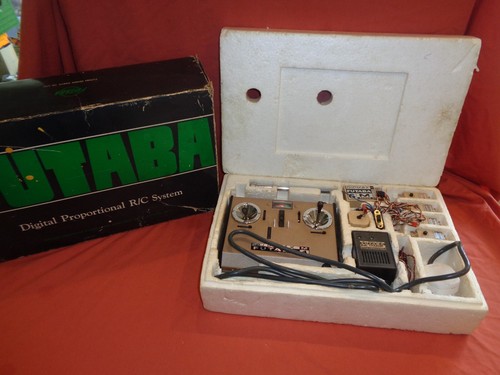 FUTABA RIPMAX M4 Controlador Transmisor RC RADIO SET FP 103 Auricular Sistema M6 M - Imagen 1 de 10