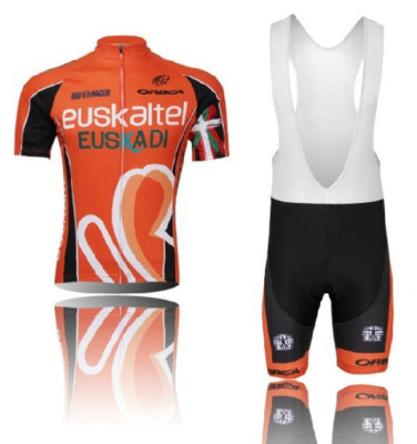 Tenue Cycliste Vintage EUSKALTEL - Maillot + Cuissard à Bretelles - Neuf Avec étiquettes