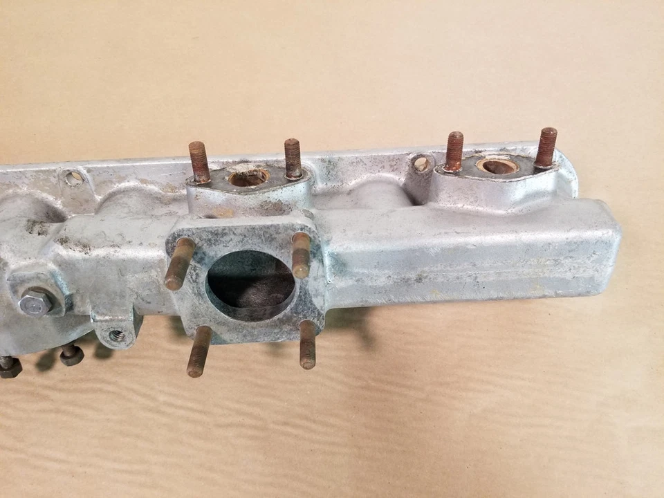 Colector de entrada de admisión original Jaguar XK150 MK1 C12438 A OEM Foto 4 de 4