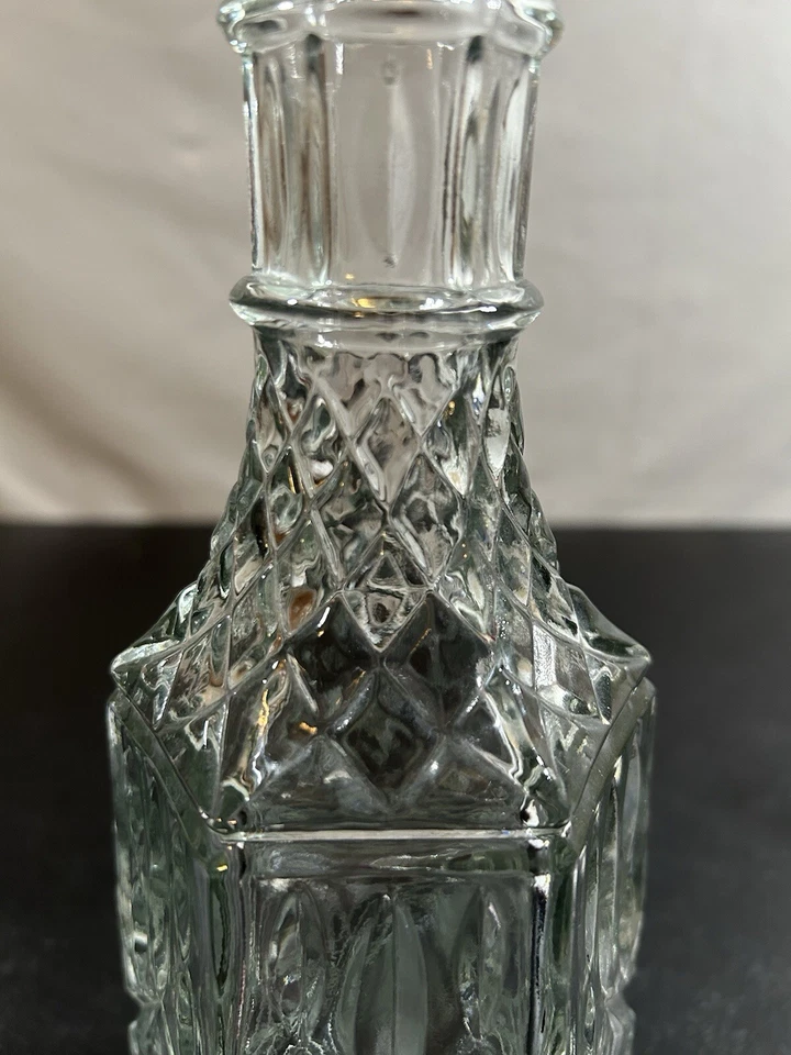 DECANTER: LIBBEY -Cambridge- BLOWN Glass, Whiskey  Replacement No Stopper. VGC - Image 3 of 4