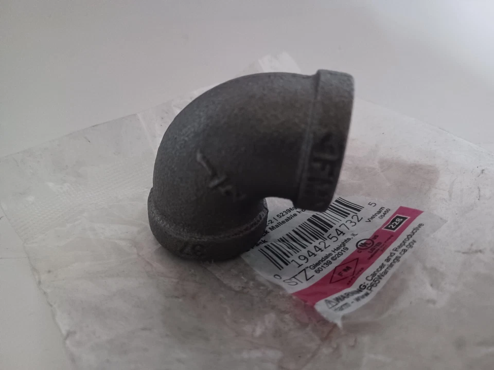 STZ Industries 1/2 pulgada. FIP cada T X 1/2 pulgada. Codo de 90 grados de hierro negro D FIP Foto 4 de 4