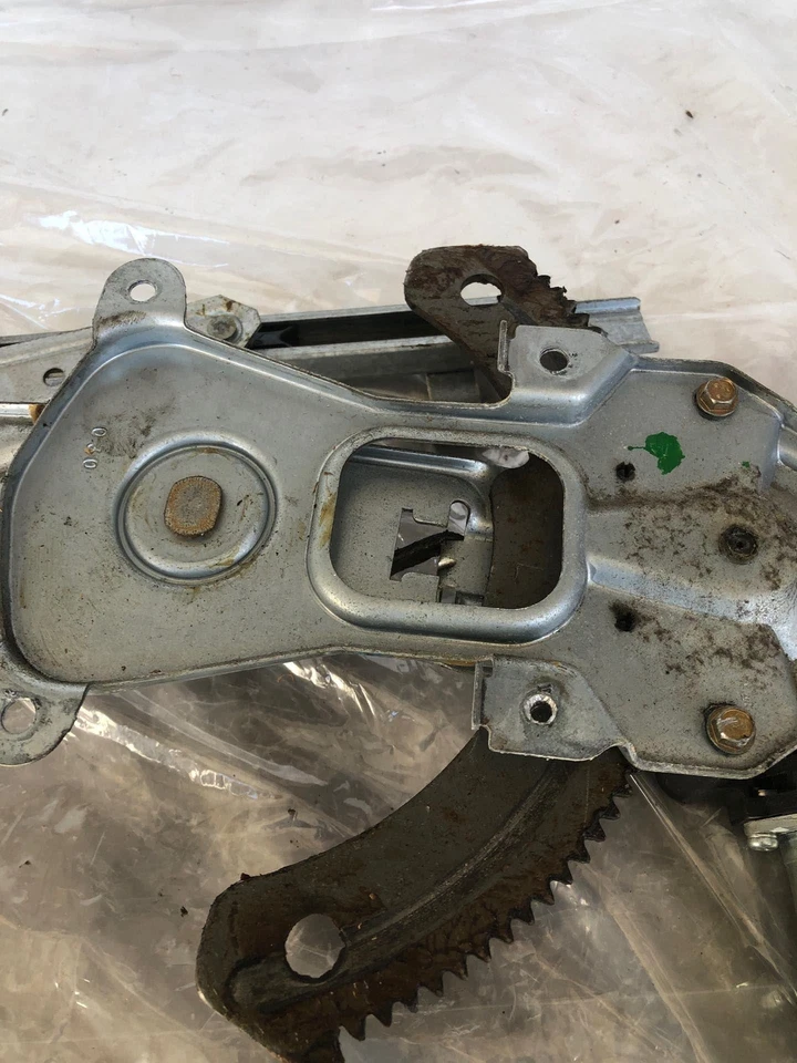 1999 - 2003 FORD WINDSTAR LX Front Door Regulator Window Driver Left Side LH OEM - Image 3 of 4