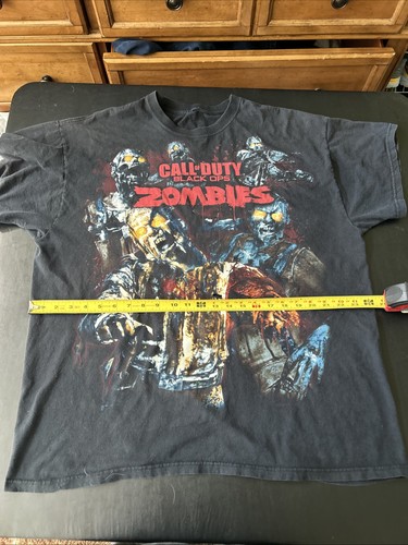 Vintage Call Of Duty Black Ops Zombies Video Game Promo T-Shirt XL - Picture 10 of 14