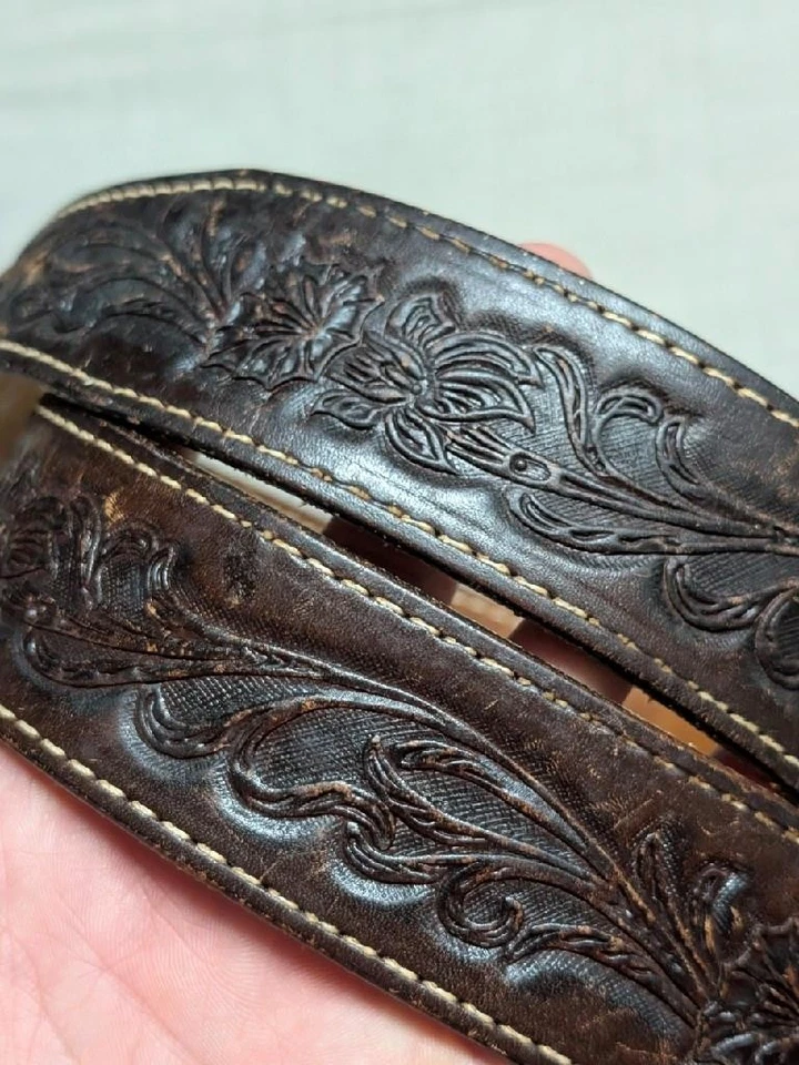 Cinturón hebilla vintage hecho en EE. UU. TOOLED 32 CUERO DE VACA OCCIDENTAL cónico FLORAL Foto 2 de 4
