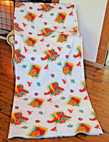 VNTG Disney Winnie The Pooh & Tigger Twin Blanket 72 x 90" - Picture 2 of 7