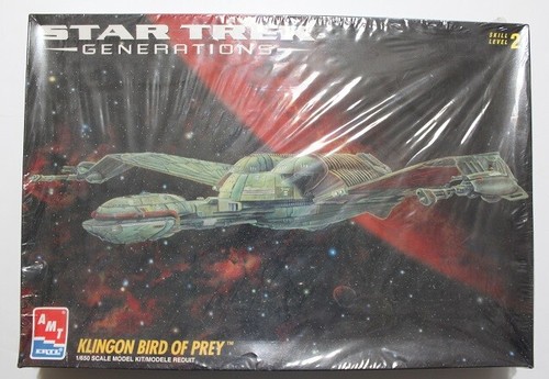 STAR TREK GENERATIONS KLINGON BIRD OF PREY  MODEL KIT AMT ERTL 1995 SEALED - Picture 1 of 3