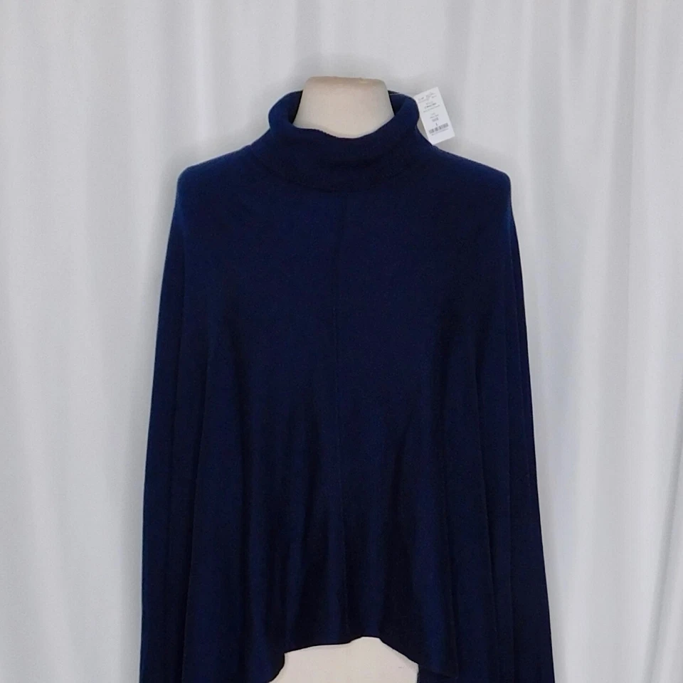 NWT!! WHBM Turtleneck Colorblock Poncho Navy Blue White House Black Market Large - Image 3 of 4