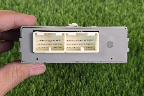 Toyota Hilux Surf 2006-2009 Computer 4WD Contoller Module 89530-35283 Oem JDM - Picture 5 of 12