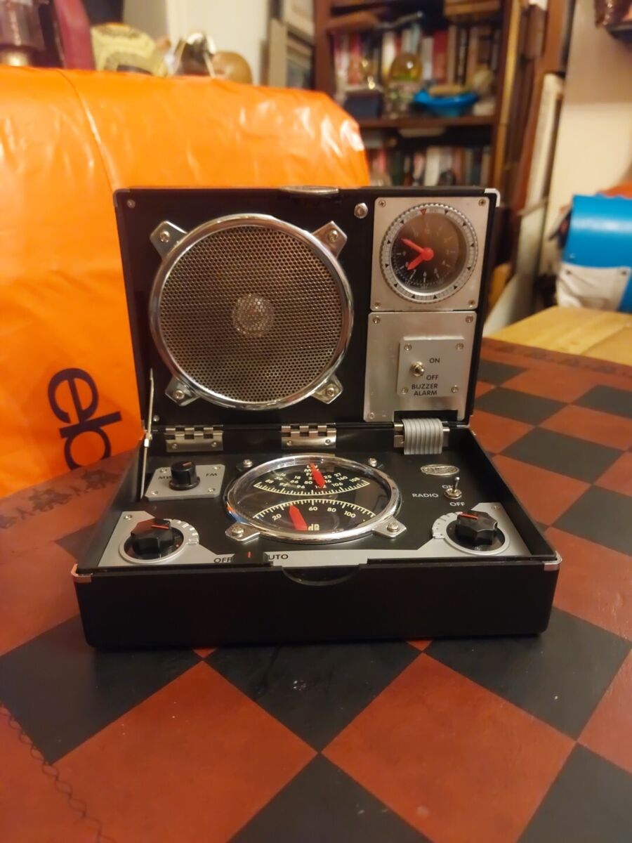 Vintage Marksman Spirit Of St Louis Travel Radio Alarm Clock Vintage Marksman Spirit Of St Louis Travel Radio Alarm Clock