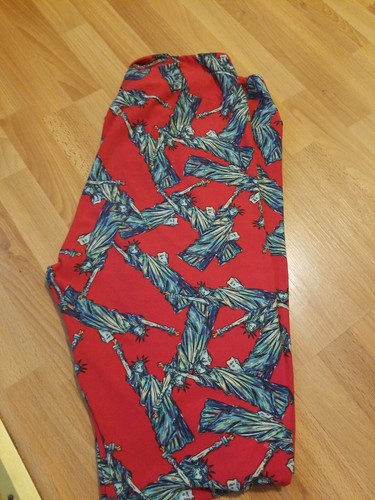 Lularoe Patriotic Statue of Liberty 