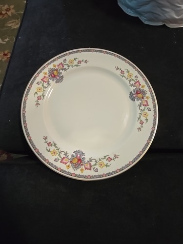 Mismatched China Dinner Plates Vintage ~ Set of 4 ~ Beautiful Florals - Picture 6 of 9