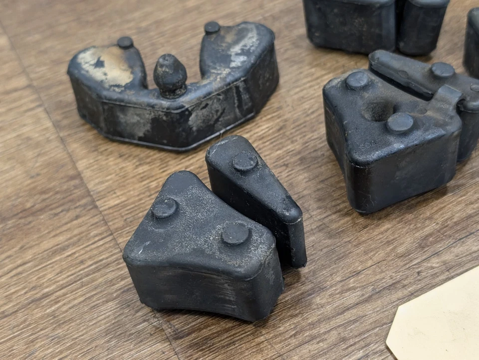 Insertos amortiguadores de goma de tracción trasera Honda CBR1100XX Blackbird 1997-2003 Foto 3 de 4