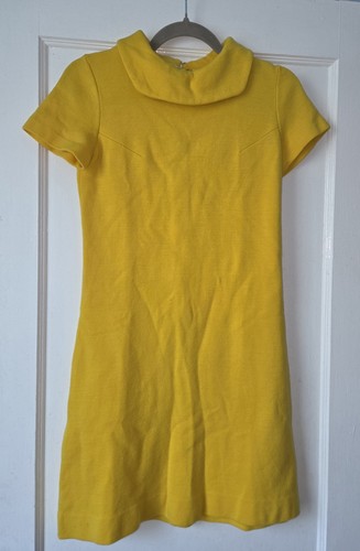 True Vintage 60's Leslie Fay Knits Yellow Mini Dress. Peter Pan Collar. Small