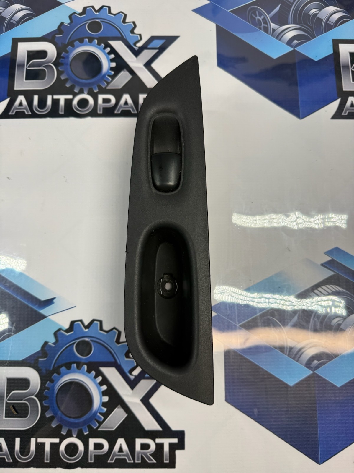 2014-2019 Nissan Rogue Rear Right Passenger Window Switch 829604BA0A