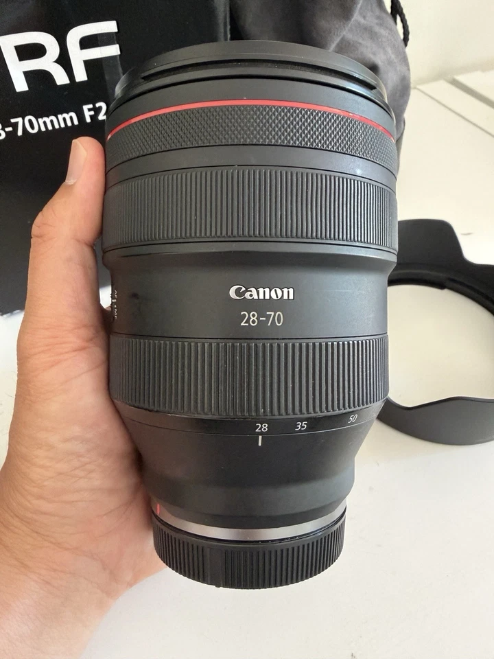 Canon RF 28-70mm f/2L USM Lens - image 2 of 4