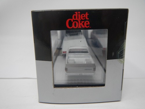 M2 Machines DIET COKE 1968 Chevrolet C60 Truck & 1979 Chevrolet Silverado TW16 2 - Picture 6 of 8