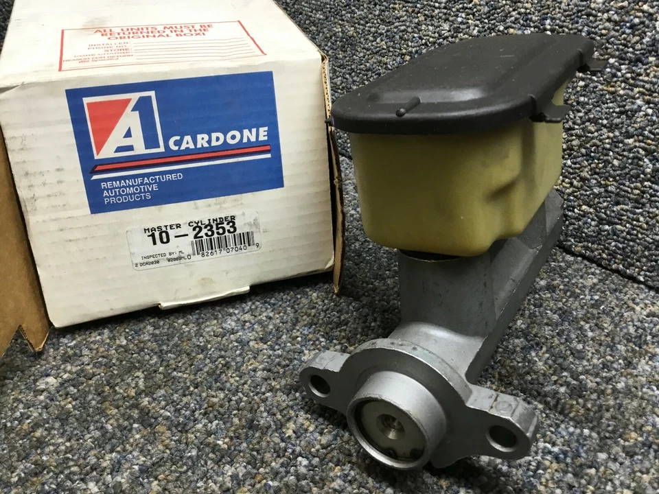 Cardone 10-2353 Master Brake Cylinder - Image 2 of 2