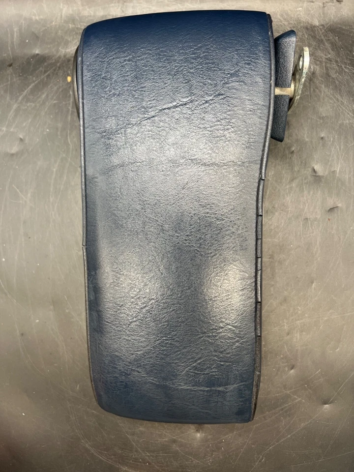 Mercedes-Benz 300d 240d w123 1986-1995 cuero reposabrazos abatible azul Foto 2 de 4