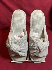 Womens Textured Knot-Top SLIPPERS, Size LARGE 9-10 , Gray