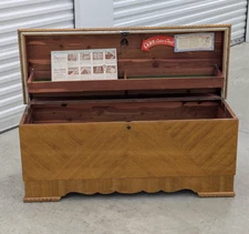 1951 Lane 46" Cedar Wood Chest Art Waterfall With OEM Lane Safety Lock FREE SHIP