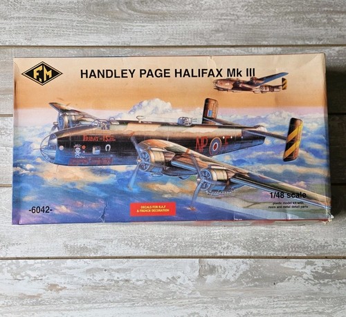 Fonderie Miniature 1/48 Handley Page Halifax III Friday The 13th Airplane Model